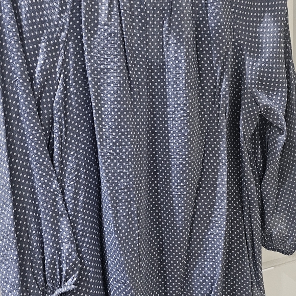 Como Black Pin Tuck Blouse Woman's Light Navy and White XL - Picture 4 of 5